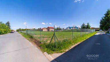 Prodej stavebního pozemku o výměře 2582 m2, Praha – západ, Jesenice.